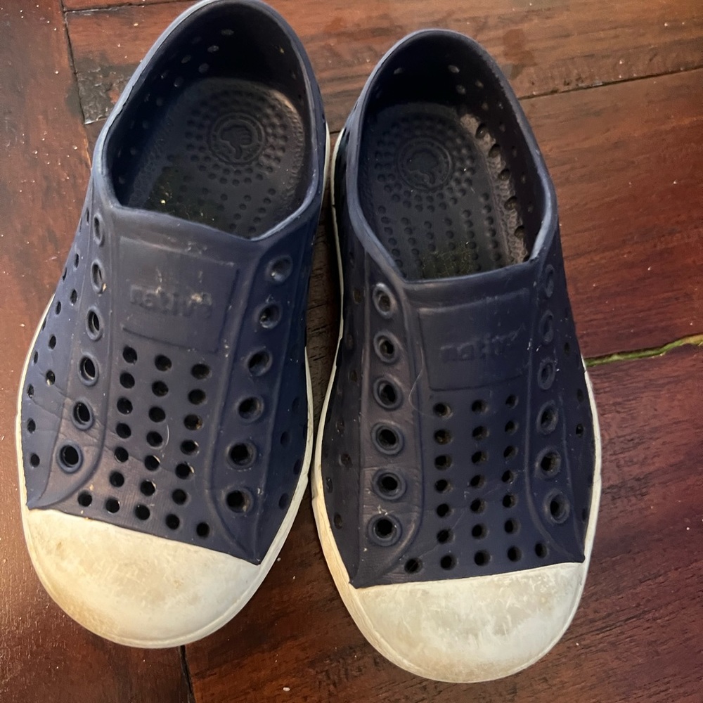Native shoes, navy,